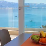 Alba *